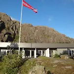 Solund Leileghetshotell Апарт-отель Hardbakke