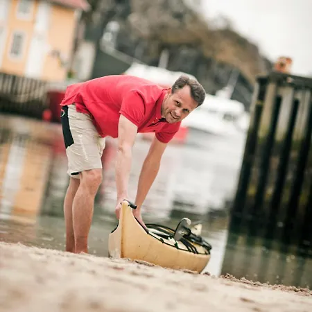 Ξενοδοχείο με διαμερίσματα Solund Leileghetshotell Hardbakke