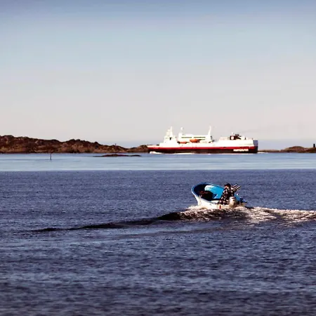 Solund Leileghetshotell 3*