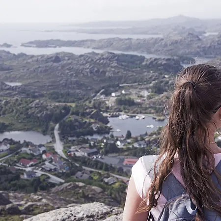 Solund Leileghetshotell 3*