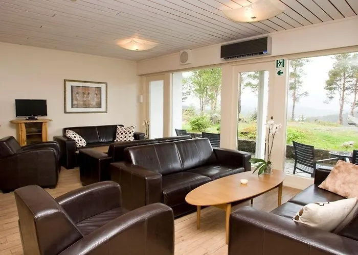 Апарт-отель Solund Leileghetshotell Hardbakke