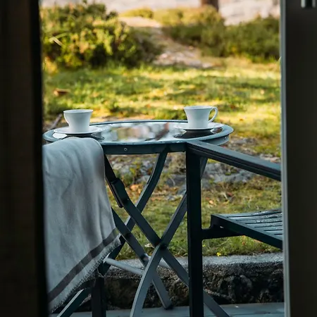 Solund Leileghetshotell 3* Hardbakke